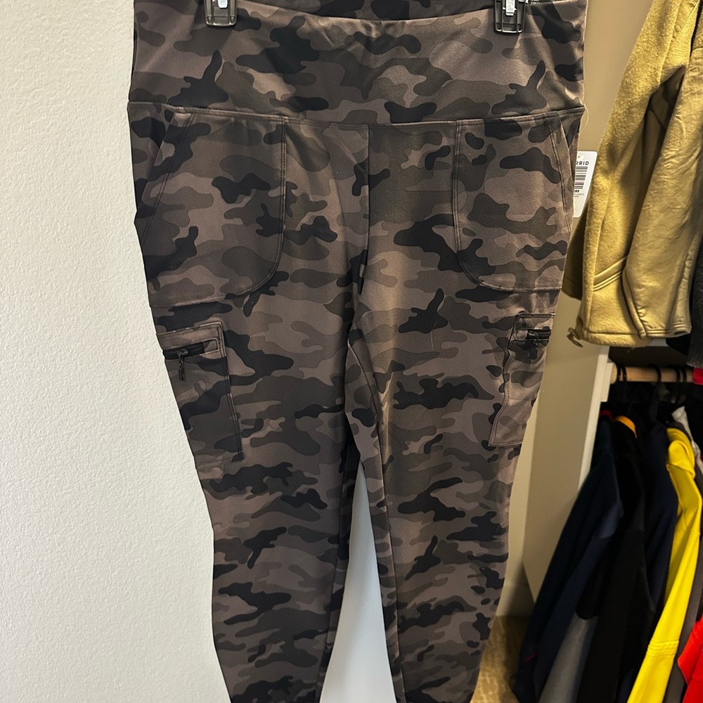 NWT Torrid Camouflage Leggings - Black and Brown